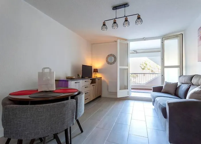 Apartment Chez Sebastien - Paisible Au Bord D'un Avec Parking La Grande-Motte
