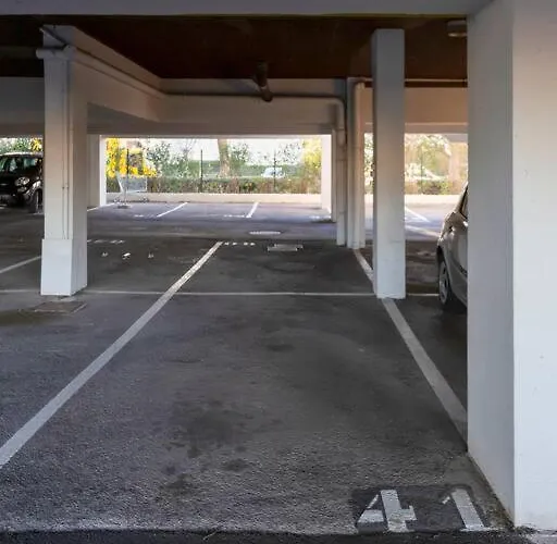 Chez Sebastien - Paisible Au Bord D'un Avec Parking Apartment